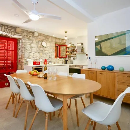 펜션 Prusina By Interhome Smokvica (Korcula)