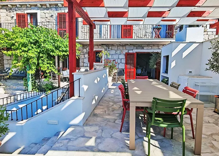 Prusina By Interhome 度假居